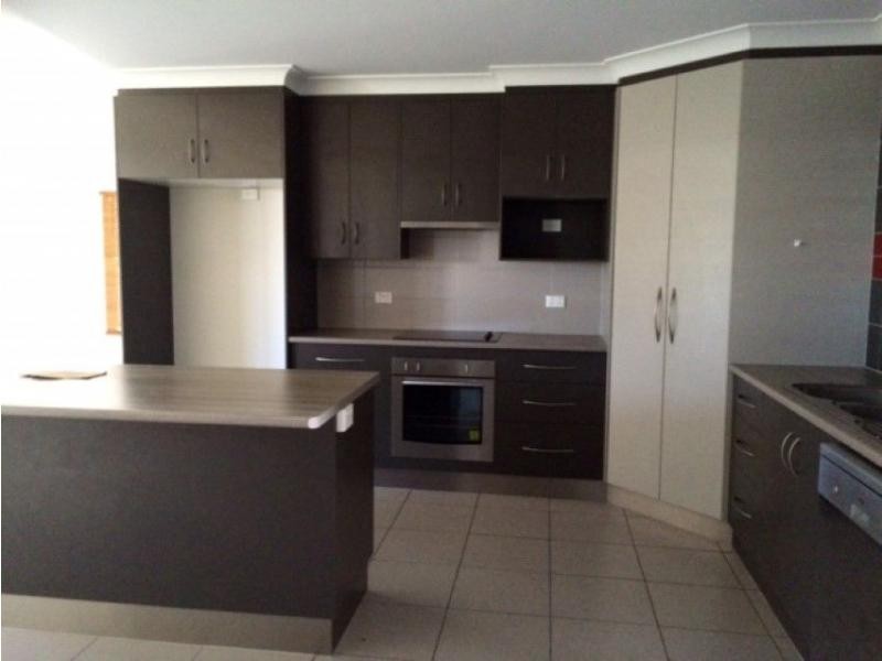 56 Gladstone Street, Emerald QLD 4720