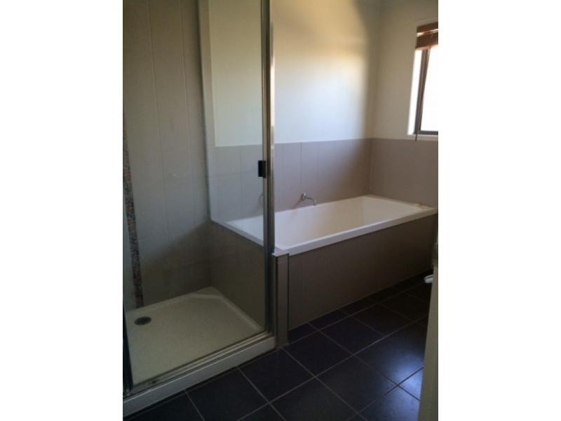 56 Gladstone Street, Emerald QLD 4720