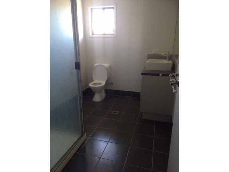 56 Gladstone Street, Emerald QLD 4720