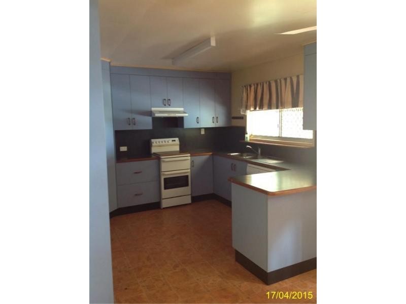 30 Birt Street, Blackwater QLD 4717