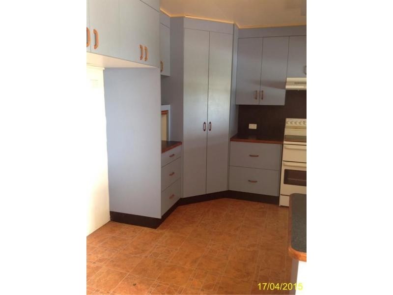 30 Birt Street, Blackwater QLD 4717