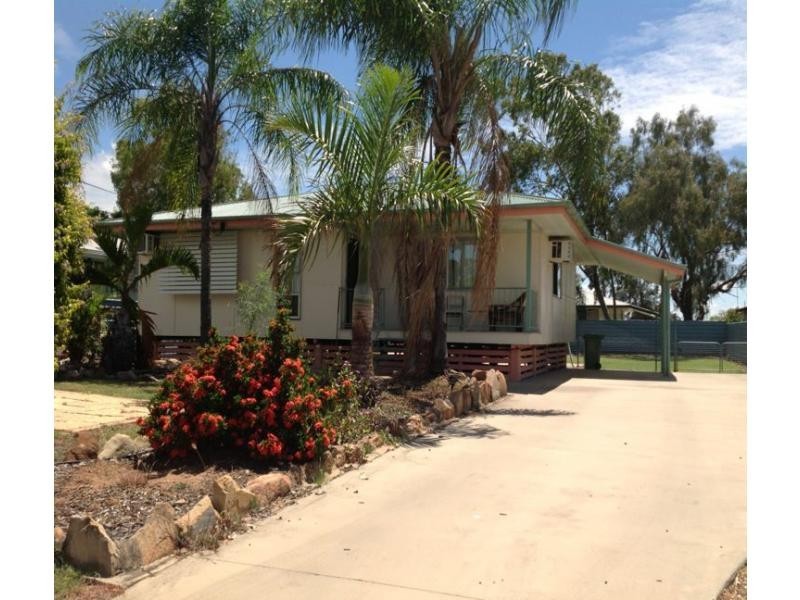 16 Boonery Street, Blackwater QLD 4717