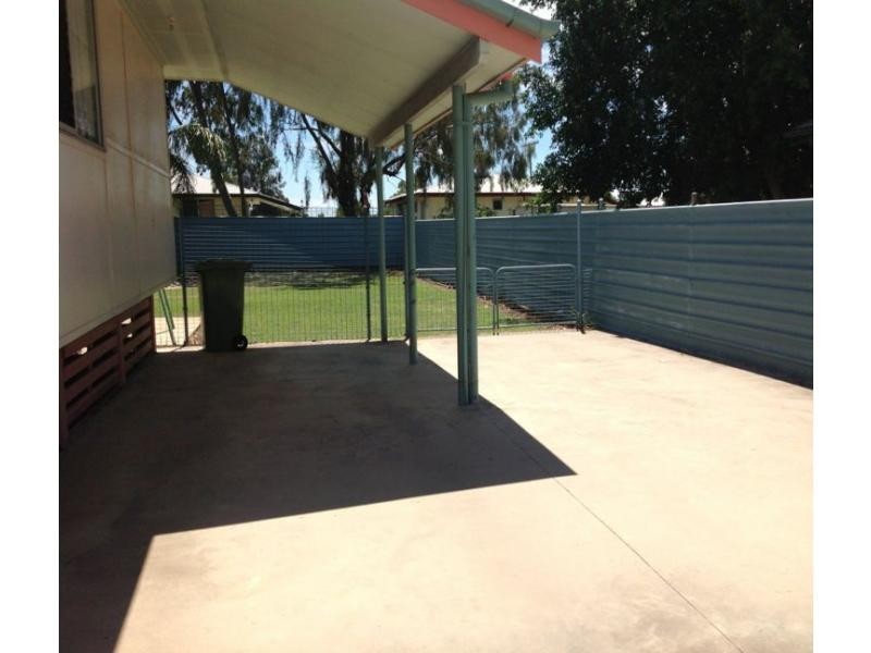 16 Boonery Street, Blackwater QLD 4717