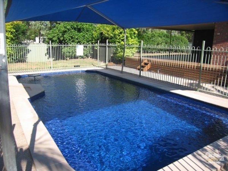 15 Egan Street, Emerald QLD 4720