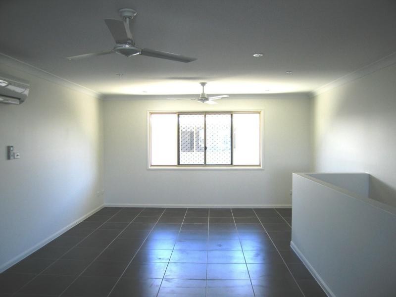 6/28 Blain Street, Blackwater QLD 4717