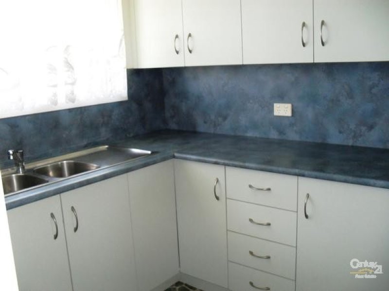 34 Fay Street, Blackwater QLD 4717