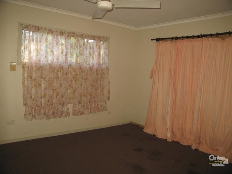 7 Glenlena Avenue, Rubyvale QLD 4702