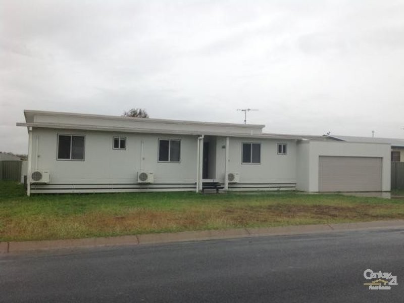 3 Summer Red Court, Blackwater QLD 4717