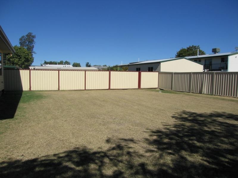 7 Park Street, Blackwater QLD 4717
