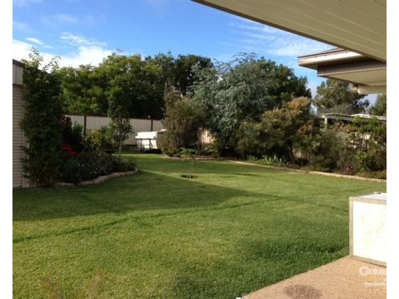 45 Blue Gums Drive, Emerald QLD 4720