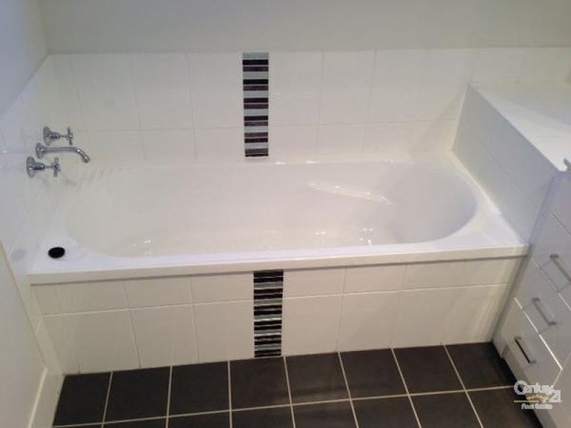 Unit 2/15 Singleton Street, Emerald QLD 4720