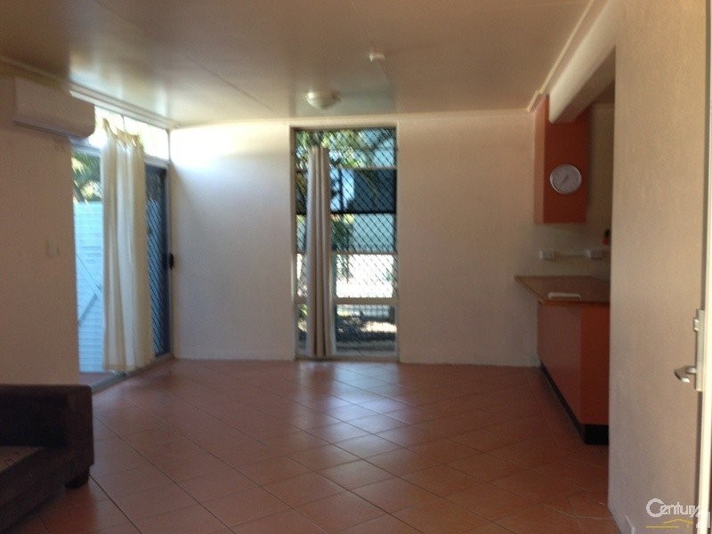 Unit 1/53 Dundas Street, Emerald QLD 4720