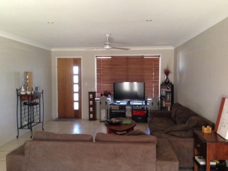 Unit 1/40 Mayfair Drive, Emerald QLD 4720