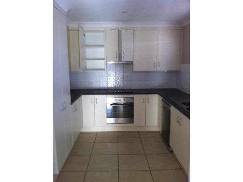 Unit 1/40 Mayfair Drive, Emerald QLD 4720