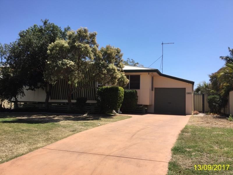 14 Gidyea Street, Blackwater QLD 4717