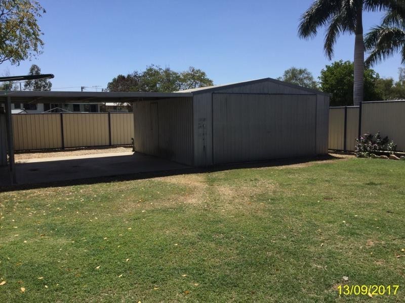 14 Gidyea Street, Blackwater QLD 4717