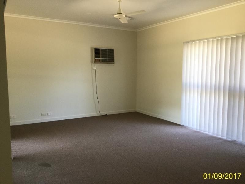 38 Hibiscus Cres, Blackwater QLD 4717