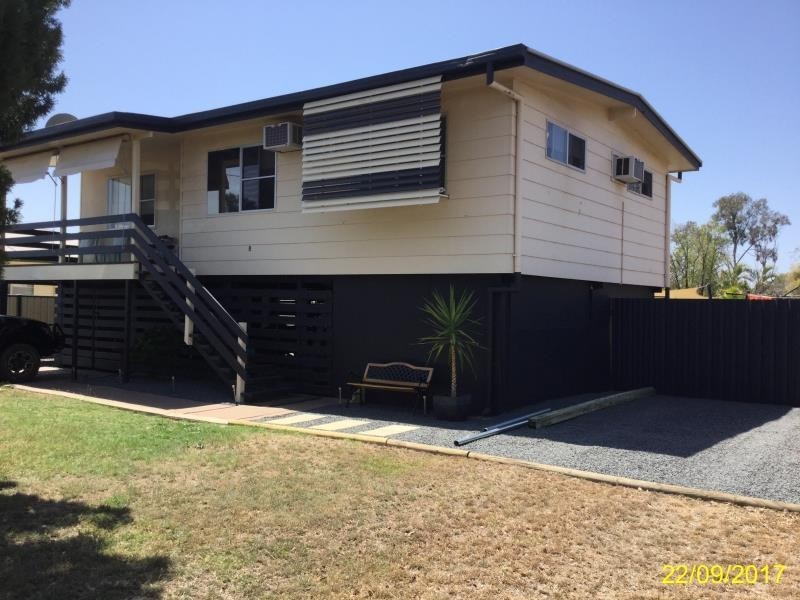 8 Columba St, Blackwater QLD 4717