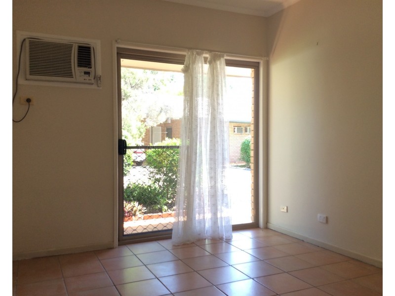 5/4 Andrea Pl, Emerald QLD 4720