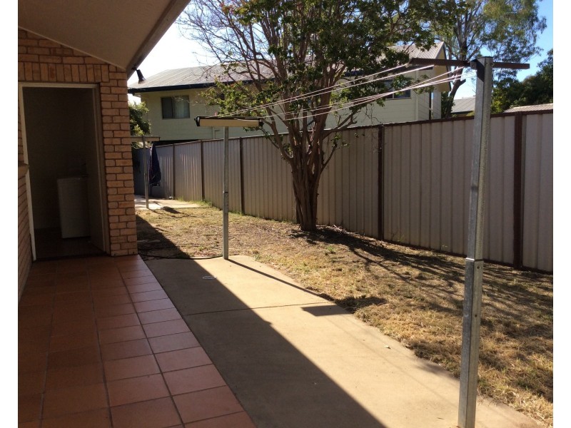 5/4 Andrea Pl, Emerald QLD 4720