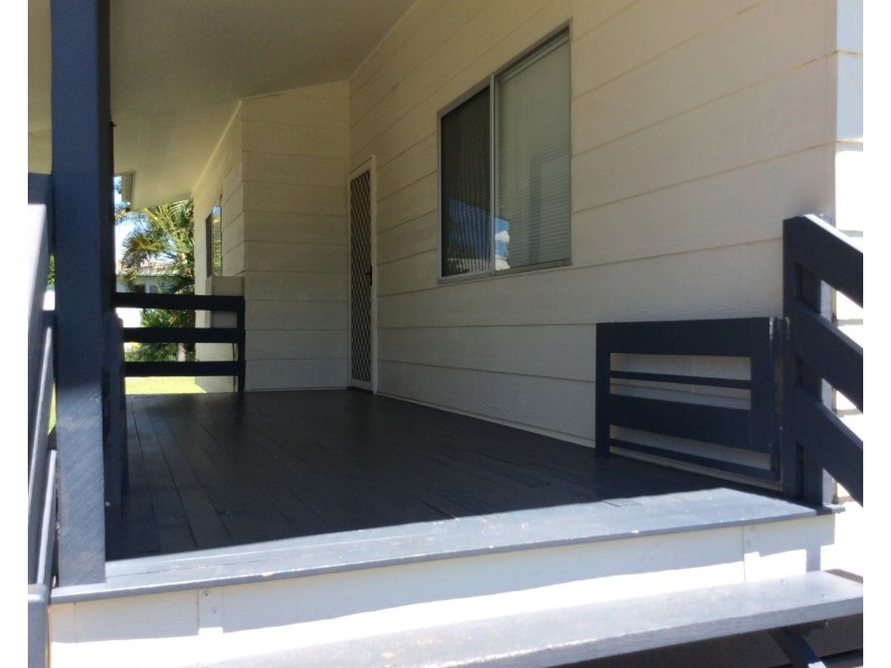 25 Centenary Dr, Emerald QLD 4720