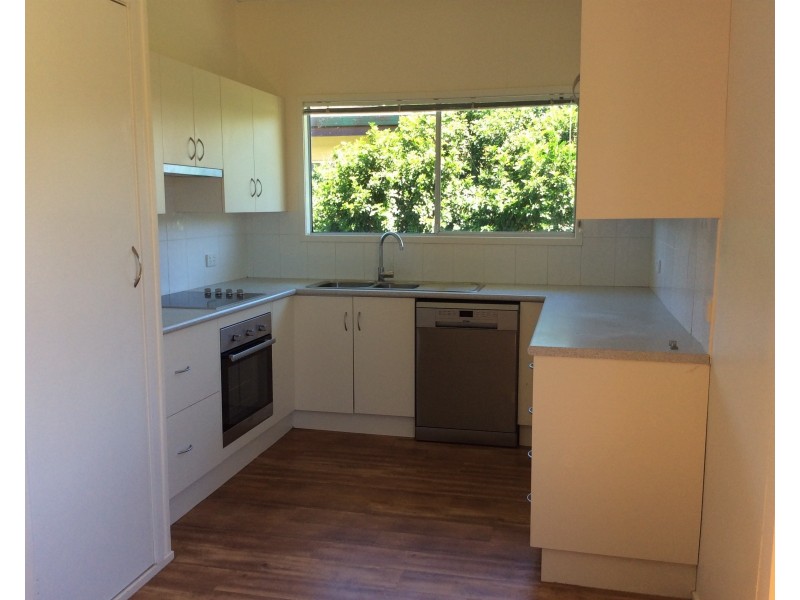 25 Centenary Dr, Emerald QLD 4720