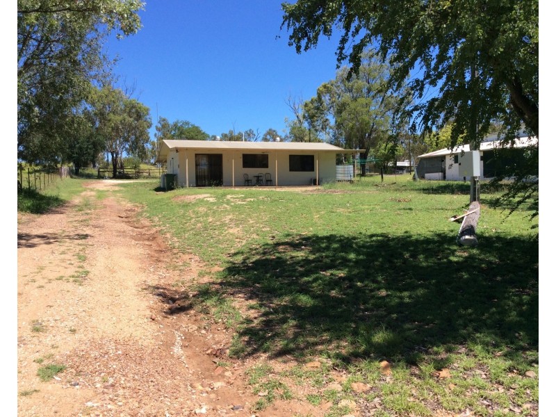53 Rockhound Rd, The Gemfields QLD 4702