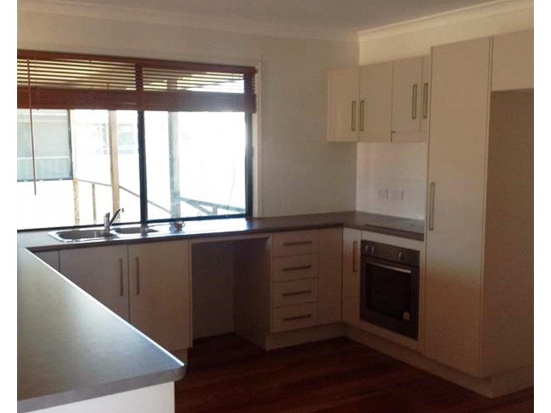 8 Cardinal Ct, Blackwater QLD 4717