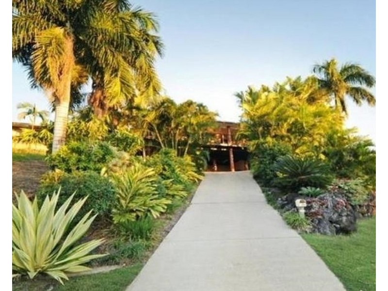 35 Jones Rd, Cannonvale QLD 4802