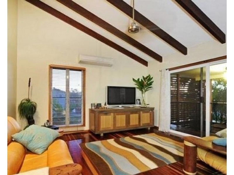 35 Jones Rd, Cannonvale QLD 4802