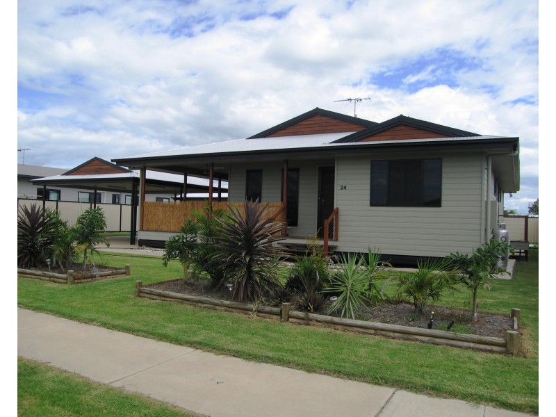 24 Deacon Drive, Blackwater QLD 4717