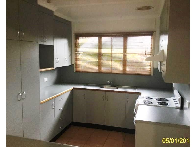 15 Seeman St, Blackwater QLD 4717