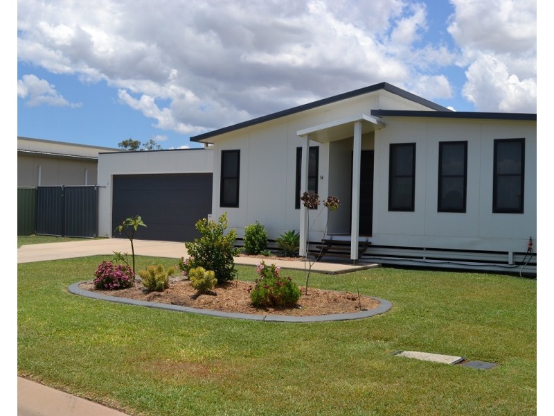 14 Summer Red Ct, Blackwater QLD 4717