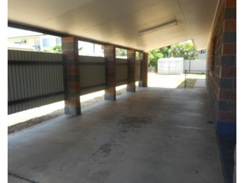 13 Colleen Ave, Emerald QLD 4720