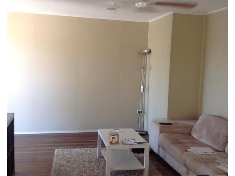 50 Acacia St, Blackwater QLD 4717