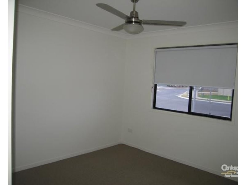 2 Easton Street, Emerald QLD 4720