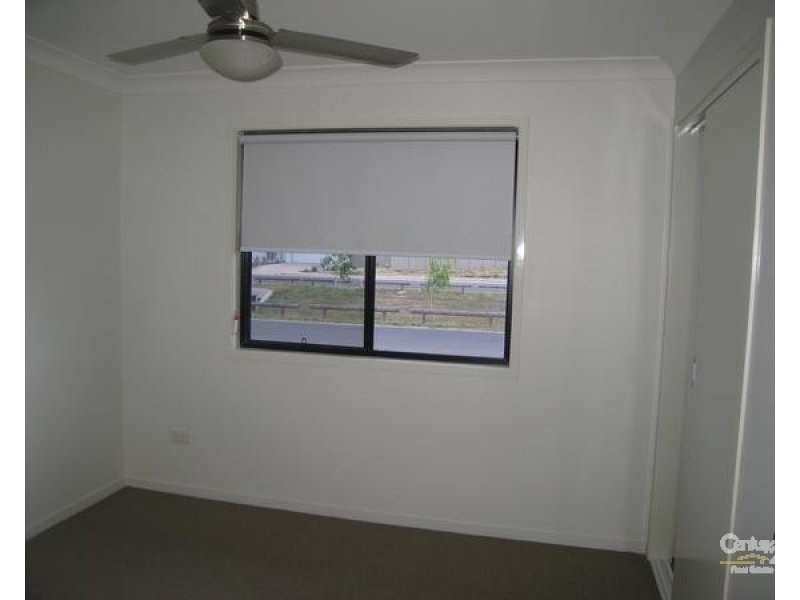 2 Easton Street, Emerald QLD 4720
