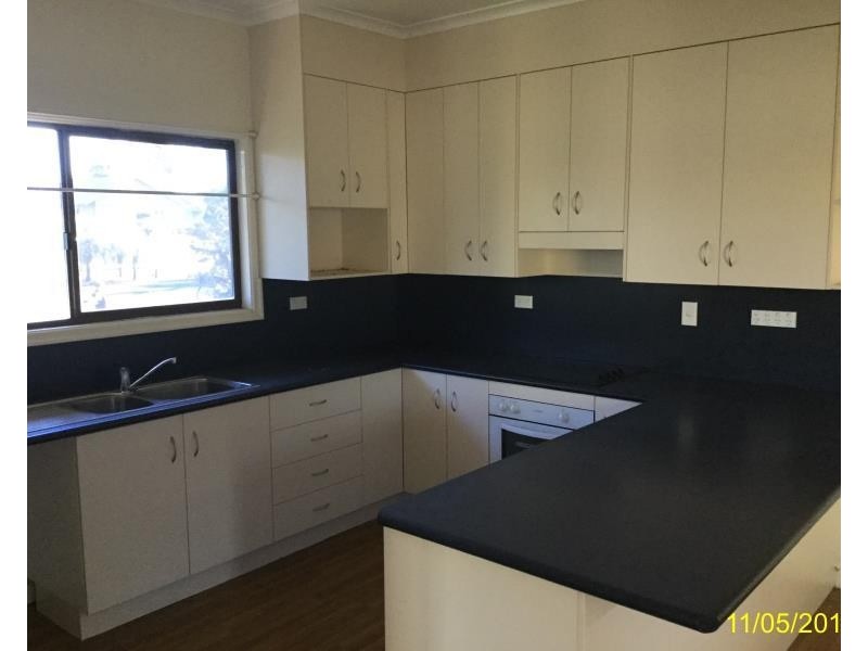 20 Walsh Ave, Blackwater QLD 4717
