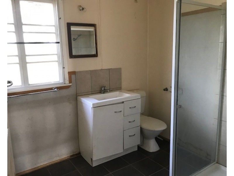 32 Meteor St, Rolleston QLD 4702