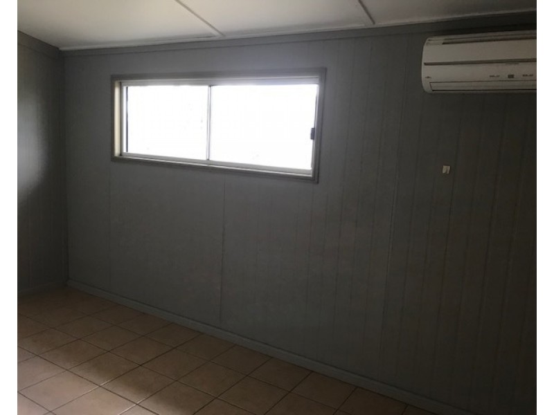 32 Meteor St, Rolleston QLD 4702