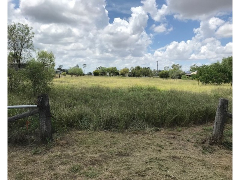 32 Meteor St, Rolleston QLD 4702