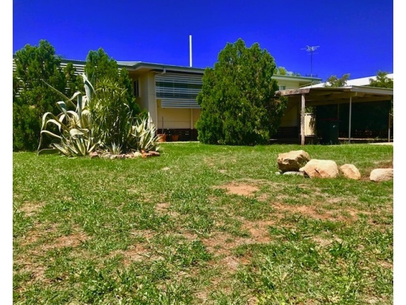 26 Seeman St, Blackwater QLD 4717