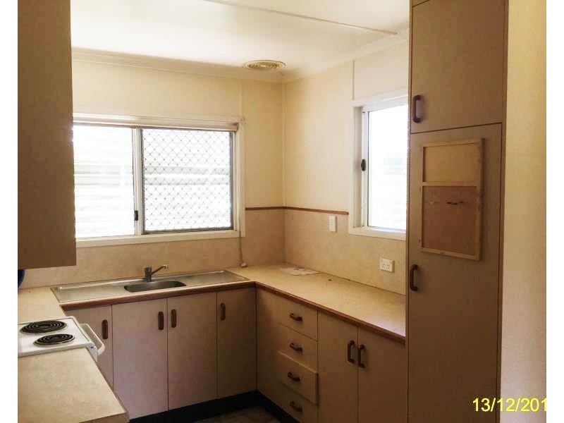 26 Seeman St, Blackwater QLD 4717