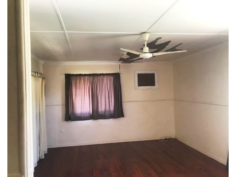 26 Seeman St, Blackwater QLD 4717