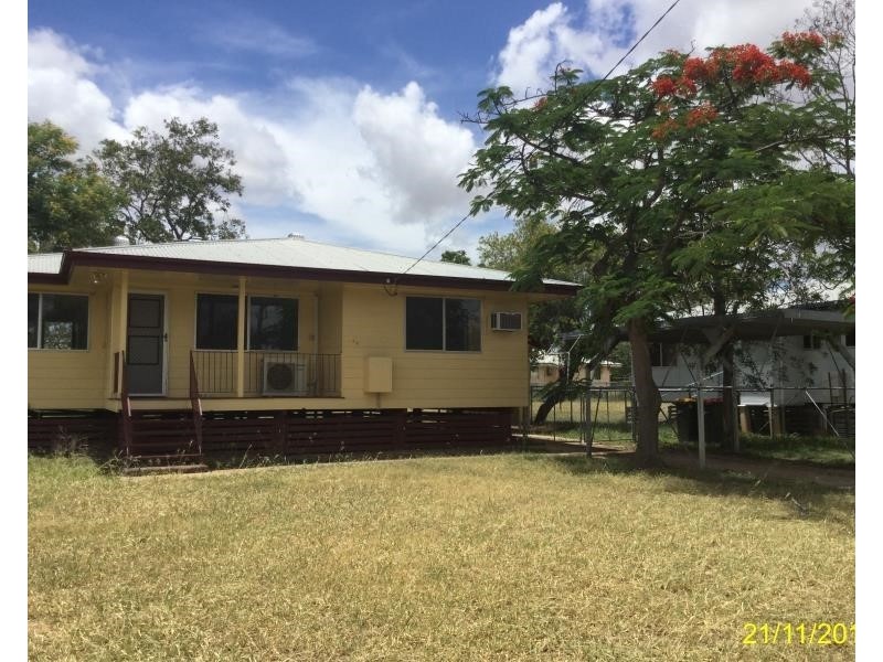 52 Myall St, Blackwater QLD 4717