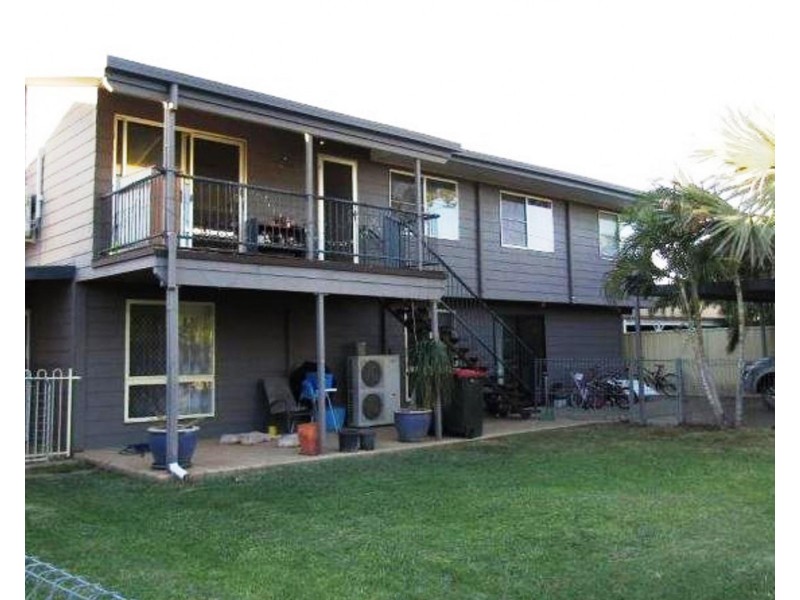 34 Lawless St, Blackwater QLD 4717
