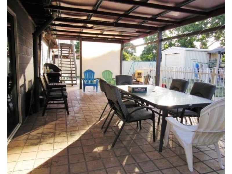 34 Lawless St, Blackwater QLD 4717