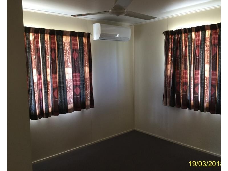 8 Mangrove St, Blackwater QLD 4717