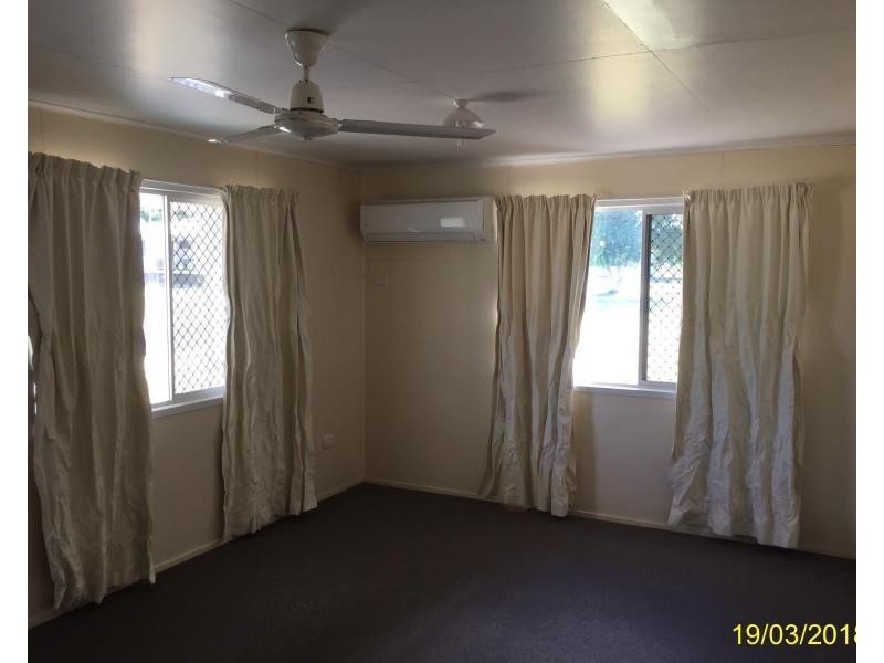 8 Mangrove St, Blackwater QLD 4717