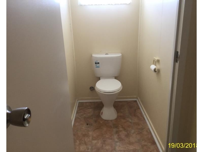 8 Mangrove St, Blackwater QLD 4717